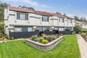 Fairmont Gardens Townhouses Pacifica